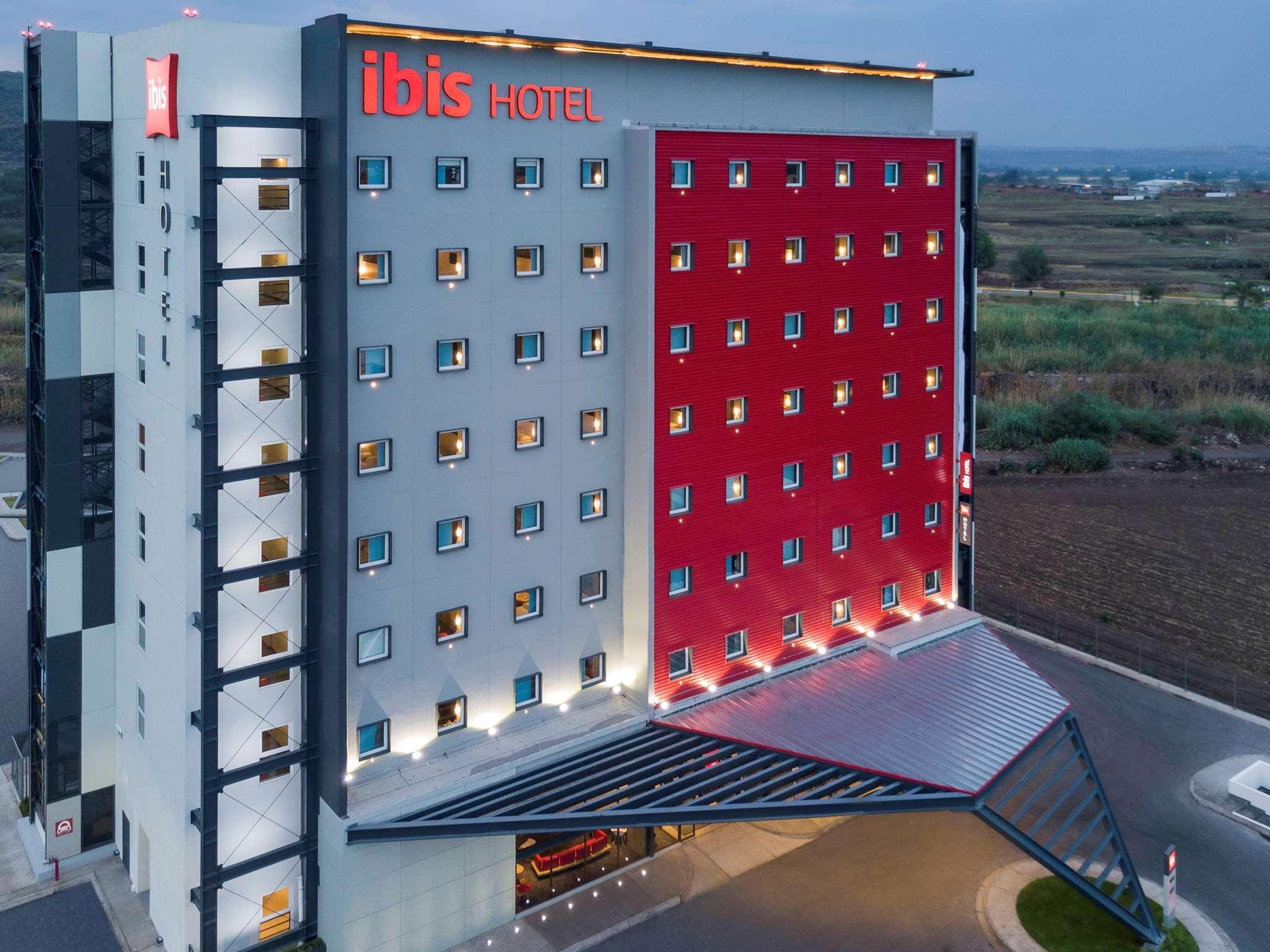 Ibis Irapuato Hotel Екстериор снимка