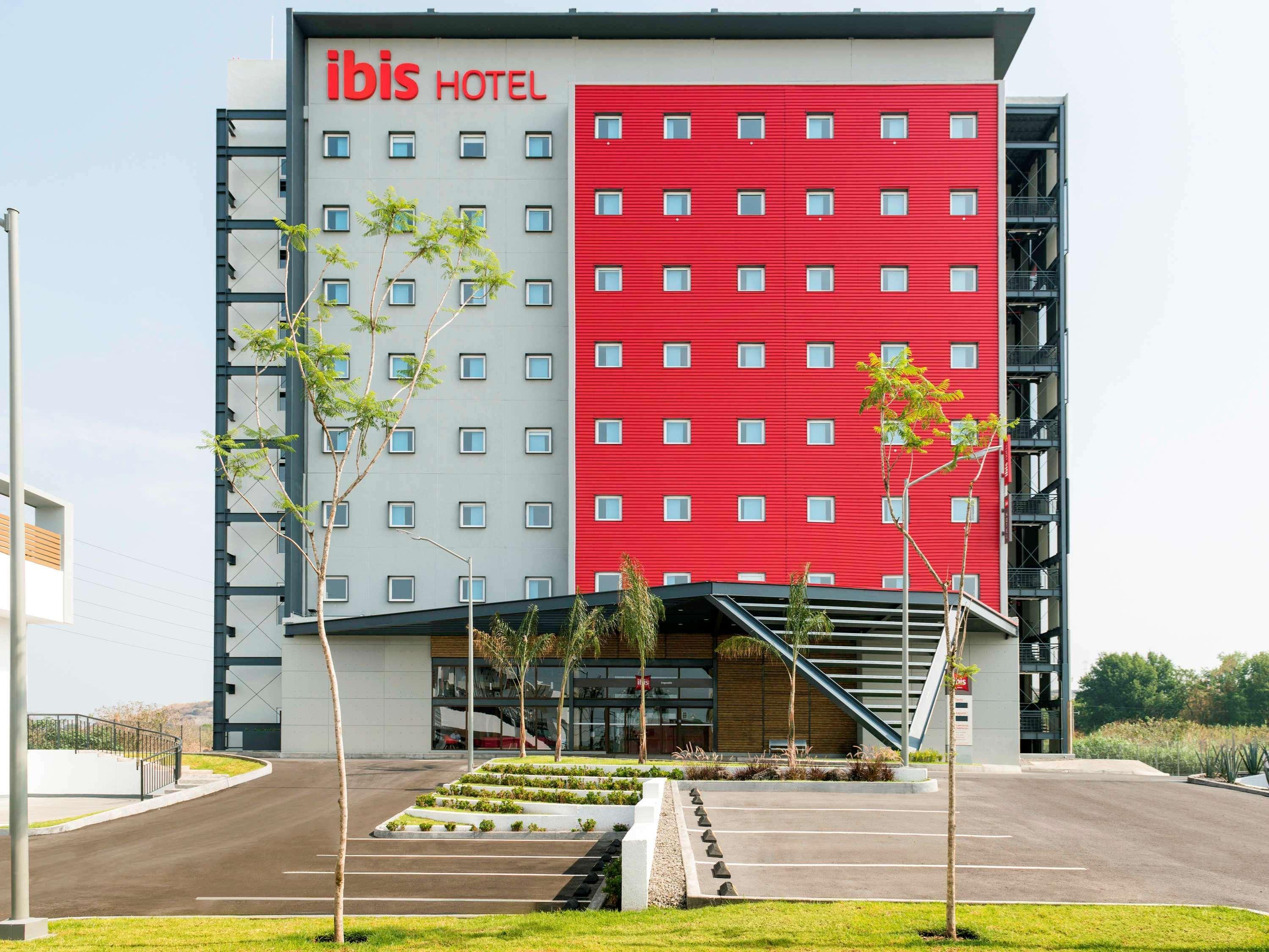 Ibis Irapuato Hotel Екстериор снимка