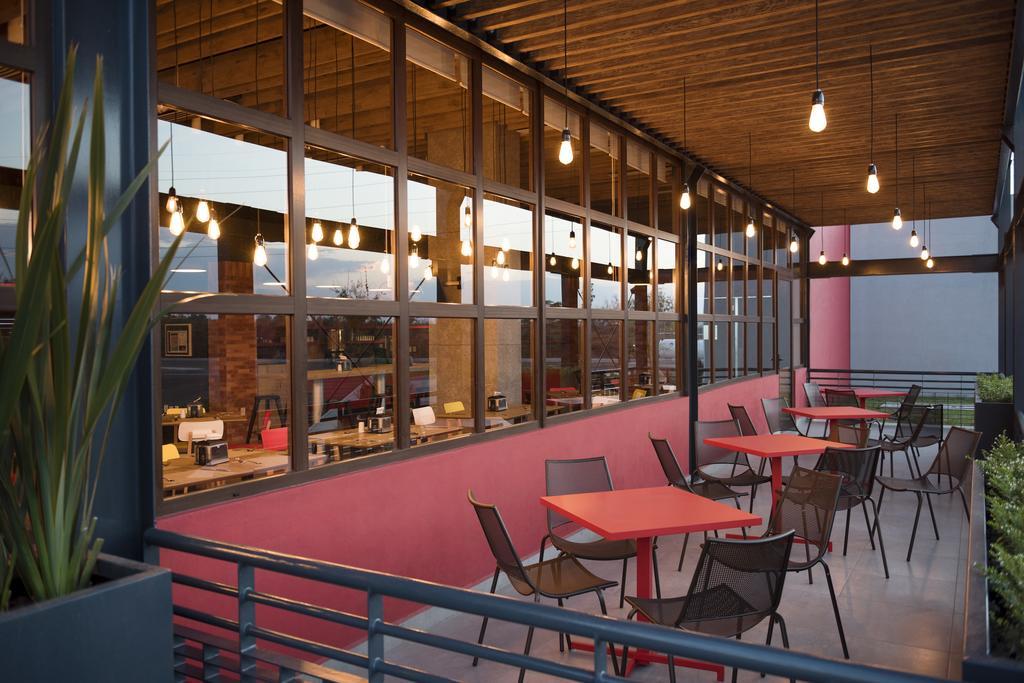 Ibis Irapuato Hotel Екстериор снимка